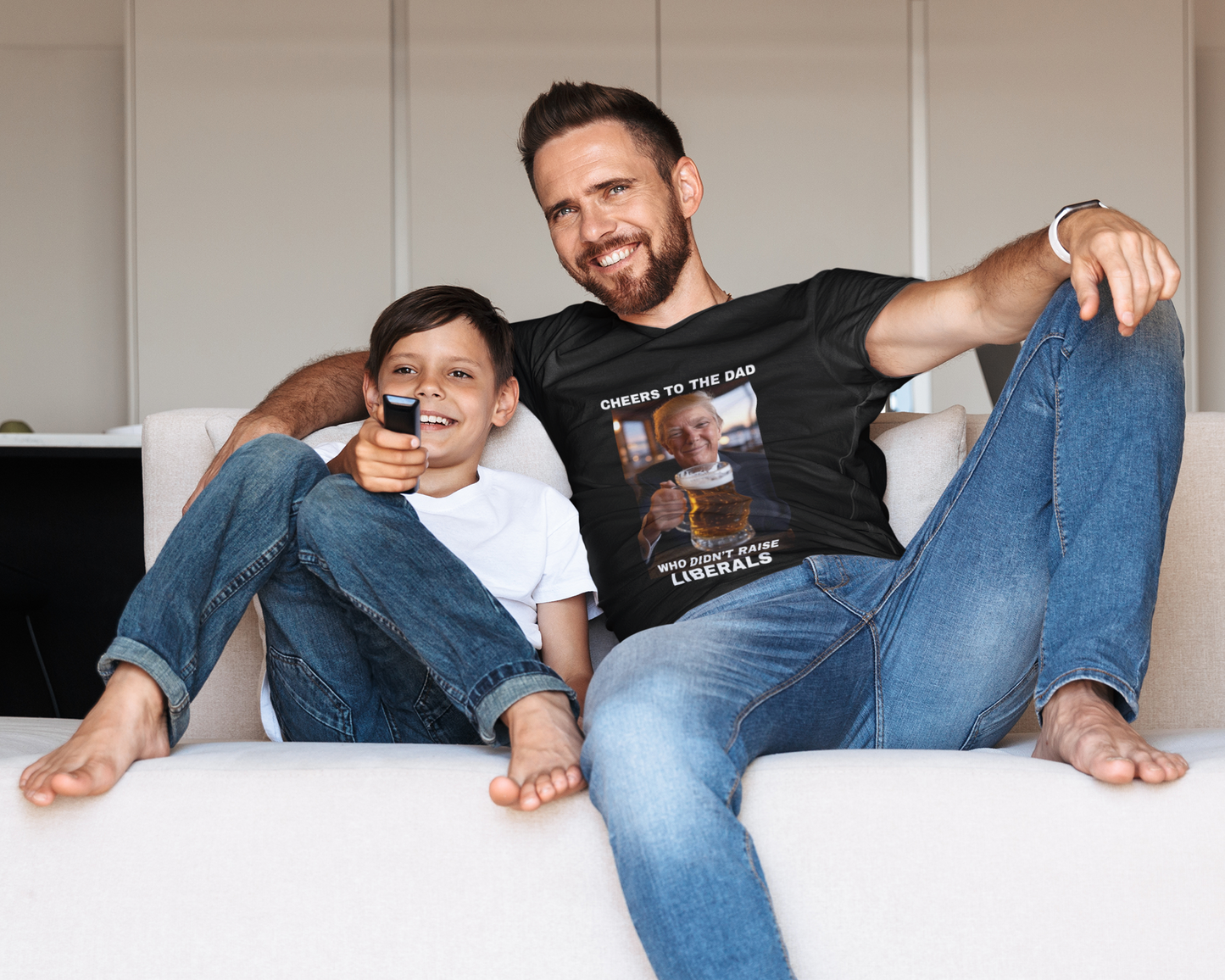 "Cheers To The Dad Who Didn't Raise Liberals" Funny Donald Trump T-Shirt – Smug Happy President Trump Cheersing  – Bold Conservative Father’s Day Gift